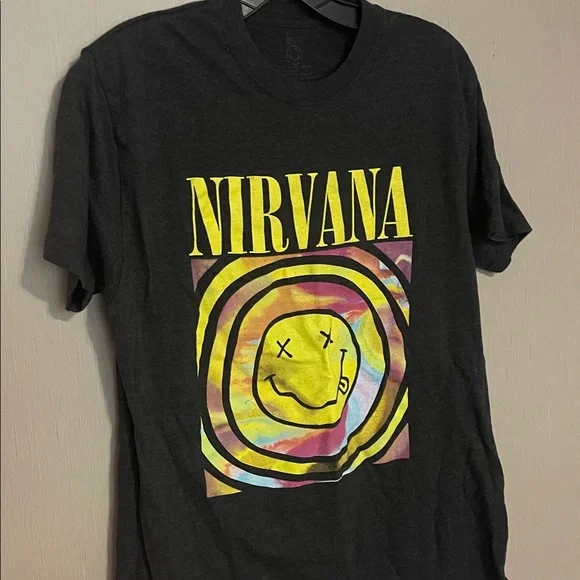 Nirvana retro Y2K women’s large distressed graphic t shirt - Picture 3 of 4